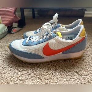 Nike Daybreak White and Orange University Colorway